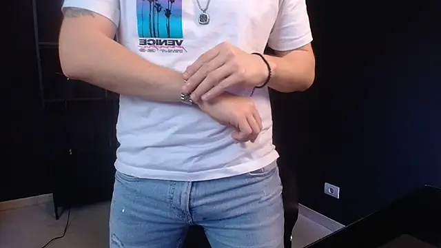 FelixStarkk 网络视讯表演