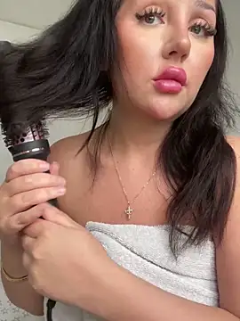 magical_mia Adlı Modelin Canlı XXX Sohbeti