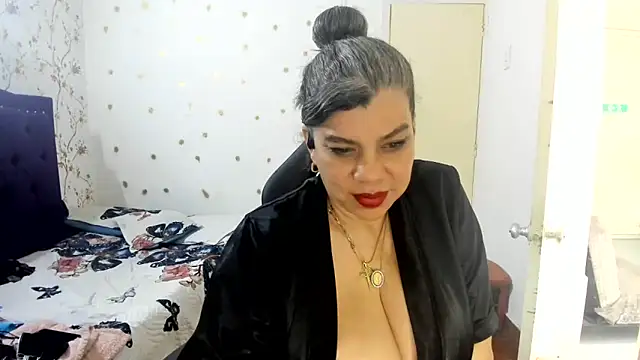 vikyadams' Live XXX Chat