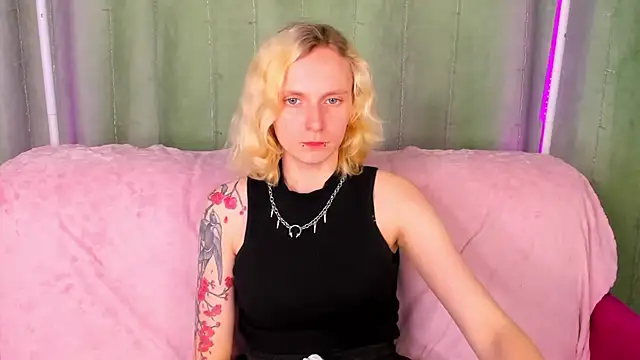 LikiLips' Live XXX Chat