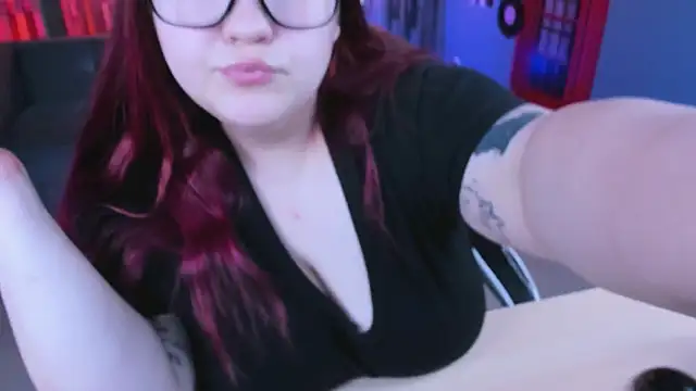 LeslieBlas' Live XXX Chat