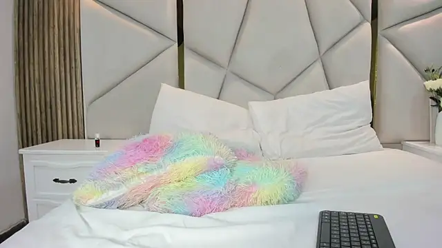 rebeca_brown_ élő XXX-chatje