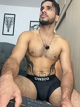 Maximiliano_ford 即時 XXX 聊天