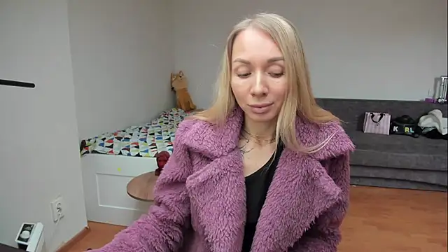 AlisiaCat Chat XXX in diretta