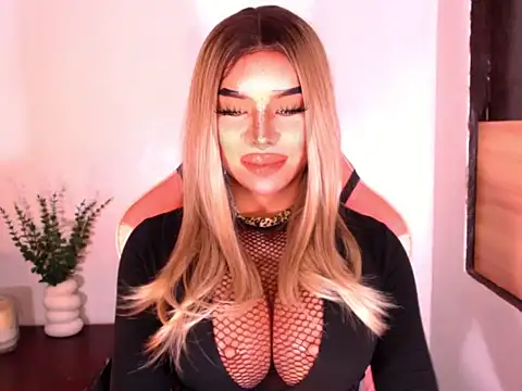 Zandralopez Webcam Show
