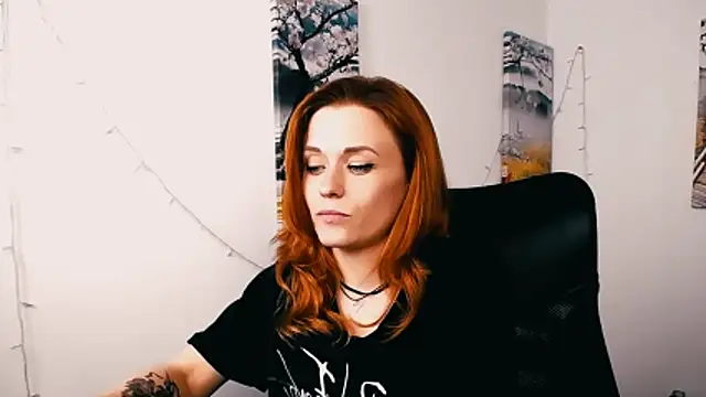 PeppyMia Chat XXX in diretta