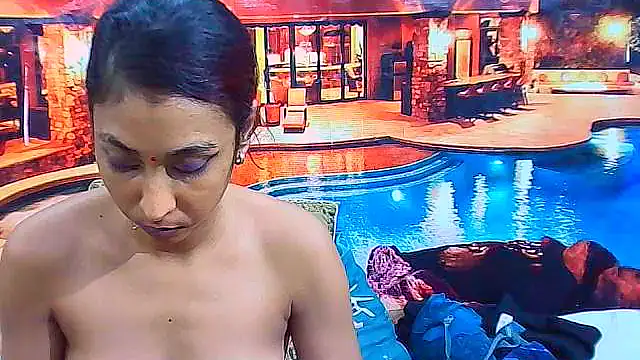 IndianSexyButt Webcam Show