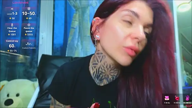 Chat +18 de tattooedBabyy ao vivo