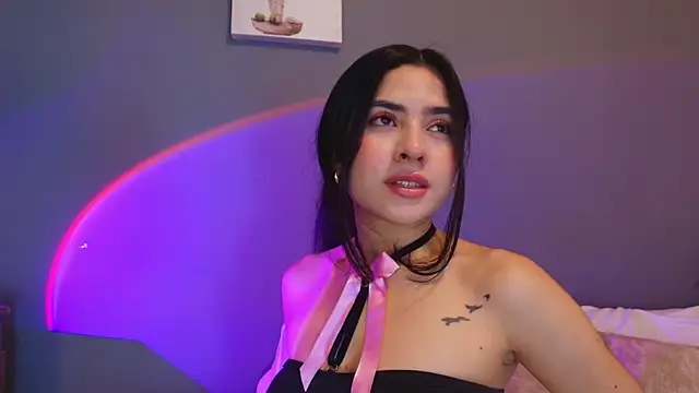 adara_johnson__ 라이브 XXX 채팅
