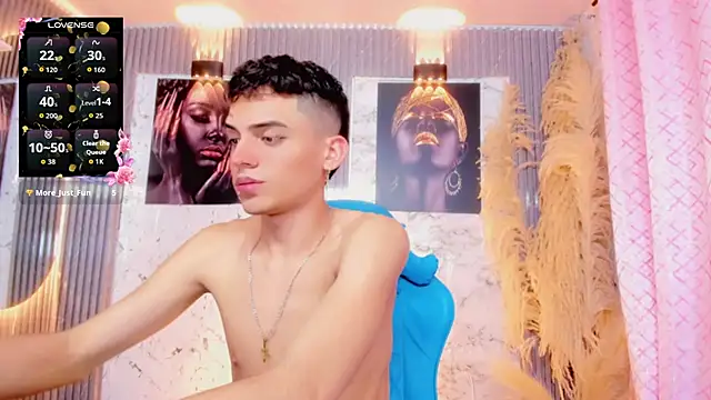 latino_boyy_ Webcam show