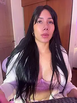 Chat XXX en directo de ArianaReynoldss