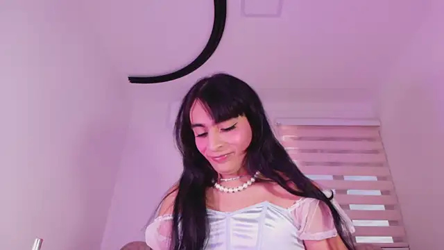 Malaia_thompson_ live XXX chat