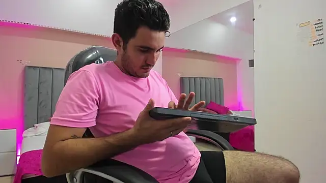 Chat XXX en directo de NOAH_SIN_