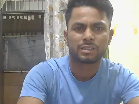 Stubborndesiboy Live XXX-Chat