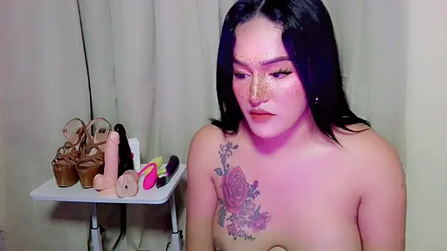 ChloeAsian Adlı Modelin Web Kamerası Şovu