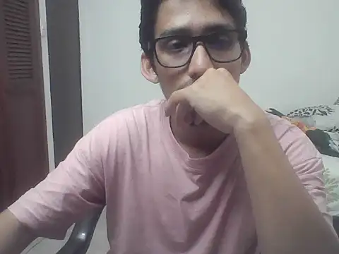 Show modela SrIncognito666 na web-kameri