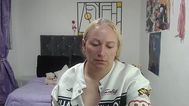 Chat XXX en directo de emperabigbootybigass
