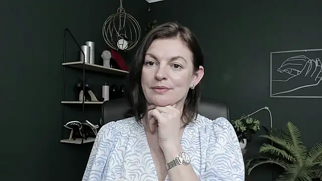 VivianWILD live XXX chat