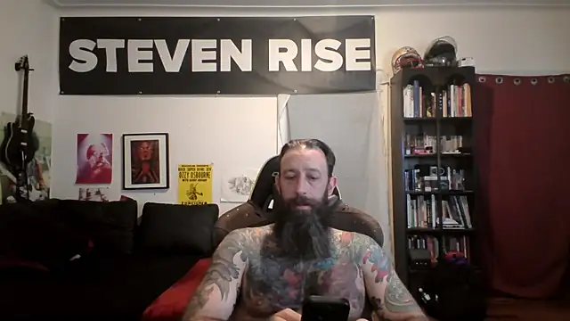 StevenRiseNYC Show in webcam