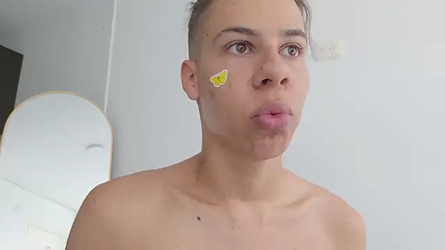 grey___27 Adlı Modelin Canlı XXX Sohbeti