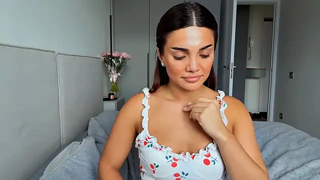 دردشة MelindaReny الجنسية المباشرة