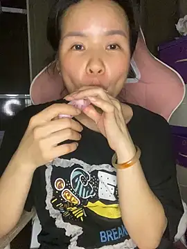 Ivy_Trix2 即時 XXX 聊天