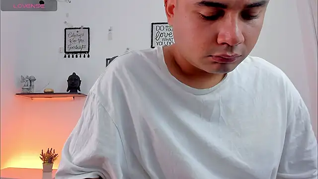 XXX chat uživo modela DamianBlazze