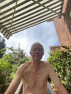 bigears Show in webcam