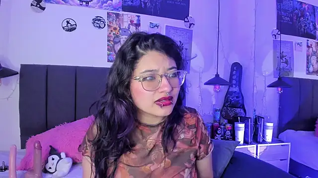 Chatroom XXX en direct de SabrinaV_