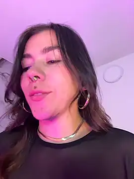 luccianagreyy Adlı Modelin Canlı XXX Sohbeti