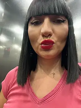 MysticCleo Show Webcam