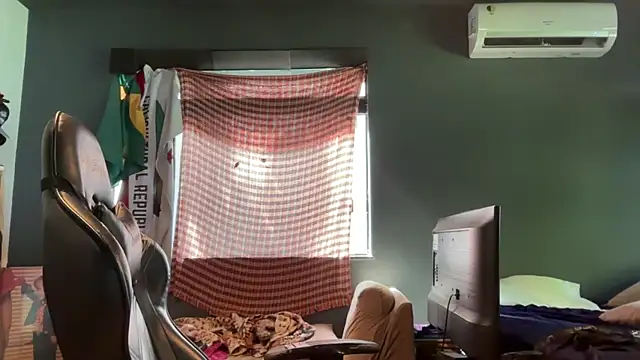 Show de falacomigobbzin na webcam