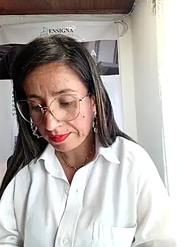 Valentina--1 Live XXX-chat