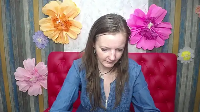 XXX chat uživo modela MeganPirs