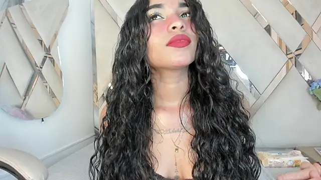 Chatroom XXX en direct de honeyhtx