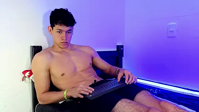 Luke_Muscle Live XXX Chat