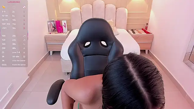 LISAPALMER7's Live XXX Chat