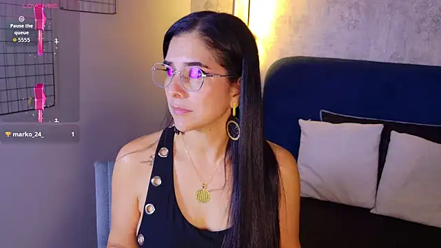 Sunny_River Live XXX-Chat