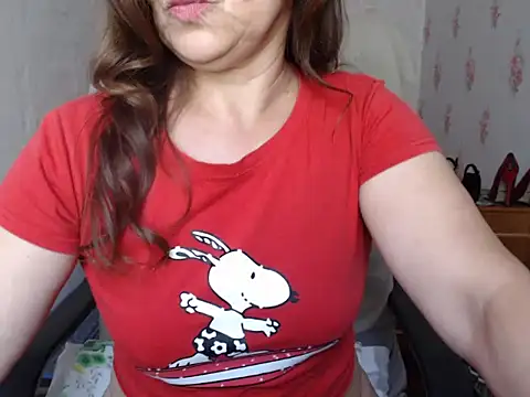KittyyLaBeauty élő XXX-chatje