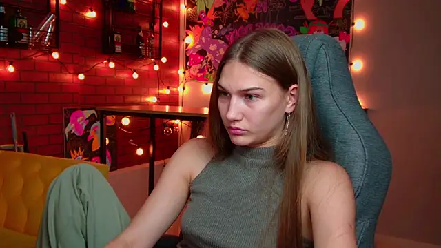 XXX chat uživo modela Sweet_Emilya