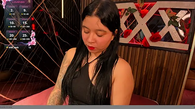 AriannaFoxxy Chat XXX in diretta