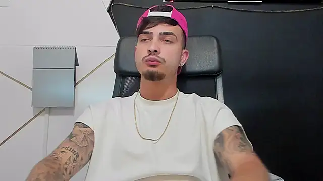 BrandonTate 现场XXX聊天