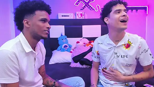 Lucky_boys__X Webcam show