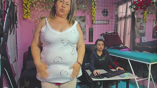 lesbiancuple's Live XXX Chat
