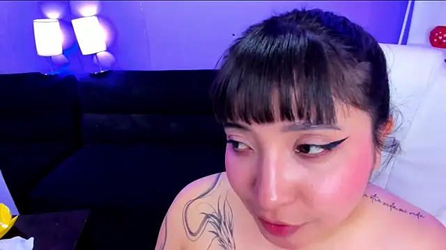 Emma_monserrat live XXX chat
