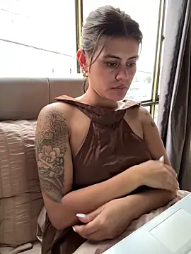 Chat +18 de RachelWeisz_ ao vivo