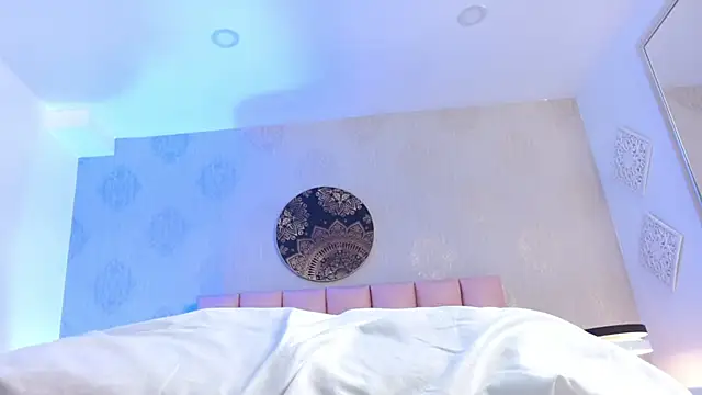 XXX chat uživo modela IsabelleDaza