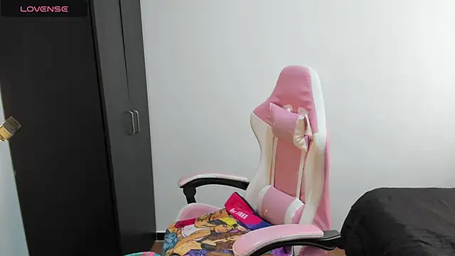 חדר צ'אט בשידור חי של beautyfullchrys