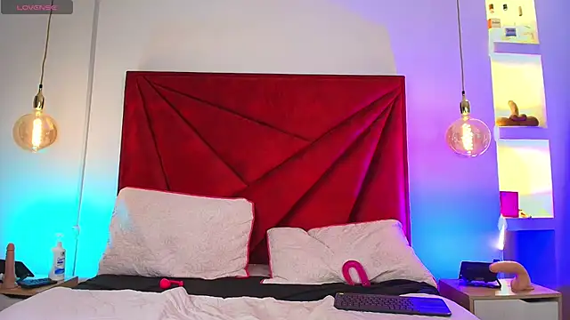 צ'אט XXX בשידור חי של NahomiRoss