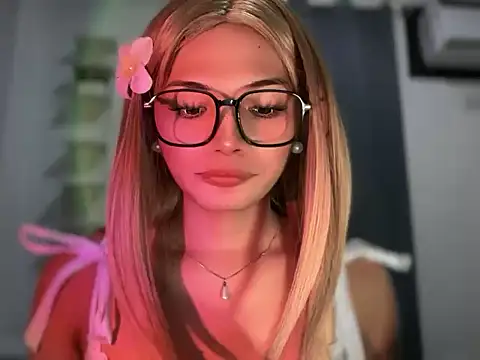 fuckingkeysha XXX чат на живо